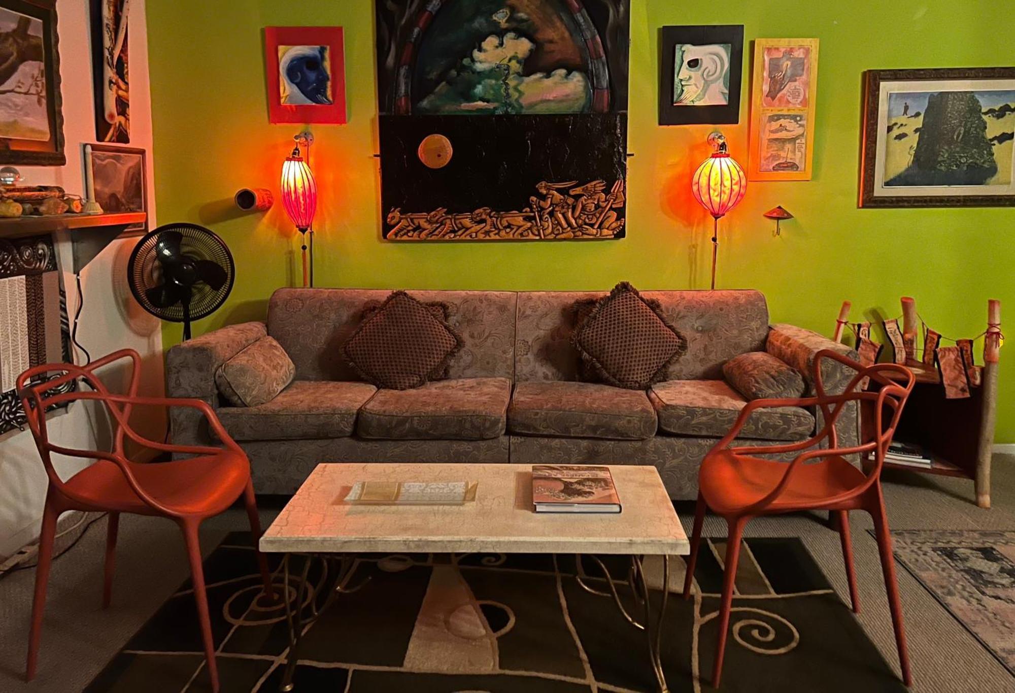 Space Castle: A 1950S Gas Station Transformed Into An Art Themed Wonderland Truth or Consequences Exterior foto